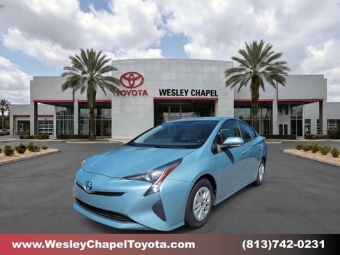 Used 2016 Toyota Prius Two FWD image 1