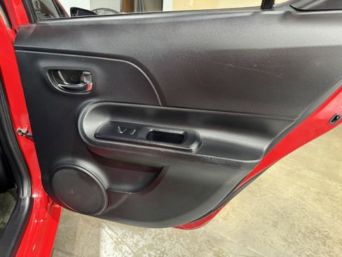 Used 2015 Toyota Prius C Three FWD image 18