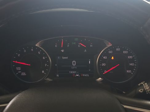 Used 2020 Chevrolet Equinox LT AWD/4WD image 17