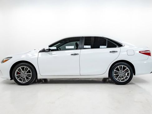 Used 2016 Toyota Camry SE image 22
