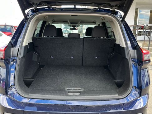 Used 2025 Nissan Rogue SV image 31