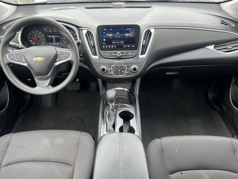 Used 2023 Chevrolet Malibu LT image 16