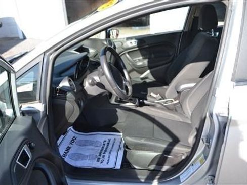 Used 2016 Ford Fiesta SE FWD image 11