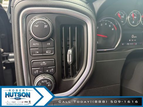Used 2019 Chevrolet Silverado 1500 LT w/ All-Star Edition AWD/4WD image 25