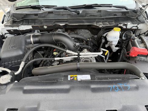 Used 2020 RAM 1500 Classic SLT w/ Luxury Group AWD/4WD image 32