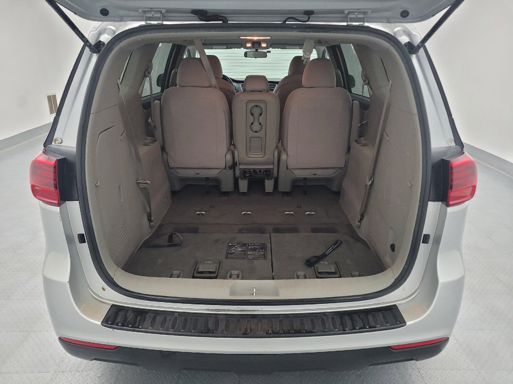 Used 2019 Kia Sedona LX FWD image 29