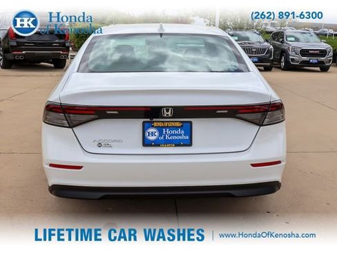Used 2024 Honda Accord EX image 4