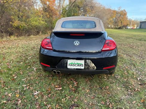 Used 2013 Volkswagen Beetle 2.5 image 16