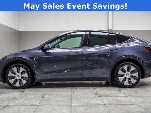 Used 2023 Tesla Model Y Long Range AWD/4WD image 9