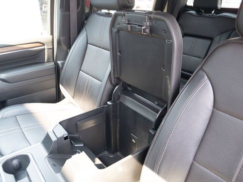 Used 2024 Chevrolet Silverado 3500 High Country w/ Technology Package AWD/4WD image 8