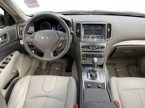 Used 2013 INFINITI G37 Journey RWD image 14