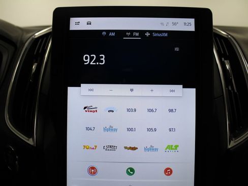 Used 2022 Ford Edge Titanium image 47