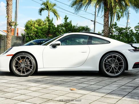Used 2020 Porsche 911 Carrera RWD image 1