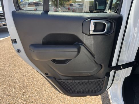 Used 2026 Jeep Wrangler Unlimited Sport AWD/4WD image 24