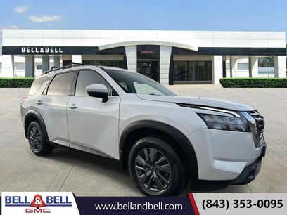 Used 2023 Nissan Pathfinder SV