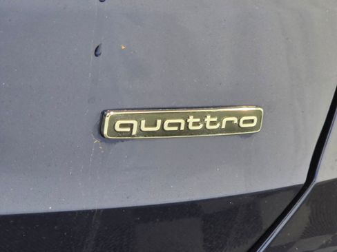 Used 2024 Audi Q3 2.0T Premium Plus image 32