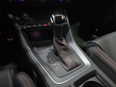 Used 2025 Audi Q3 2.0T Premium Plus w/ Premium Plus Package image 28