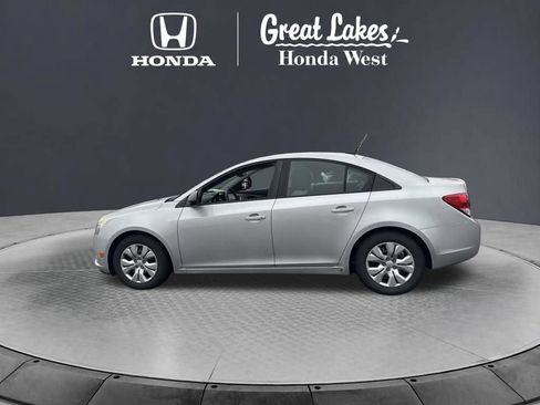 Used 2013 Chevrolet Cruze LS FWD image 10