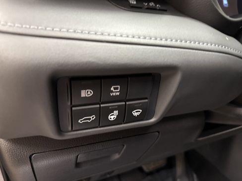 Used 2021 Toyota Highlander Platinum image 31