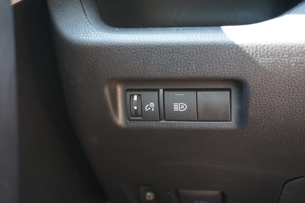 Used 2024 Toyota RAV4 XLE AWD/4WD image 28