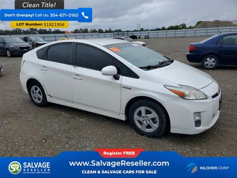 Used 2011 Toyota Prius Three w/ Navigation Pkg FWD image 5
