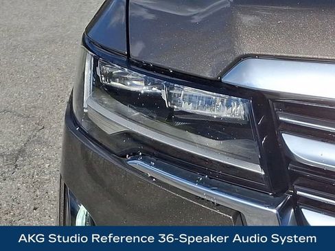 Used 2021 Cadillac Escalade ESV Premium Luxury Platinum w/ Heavy-Duty Trailer Package image 12