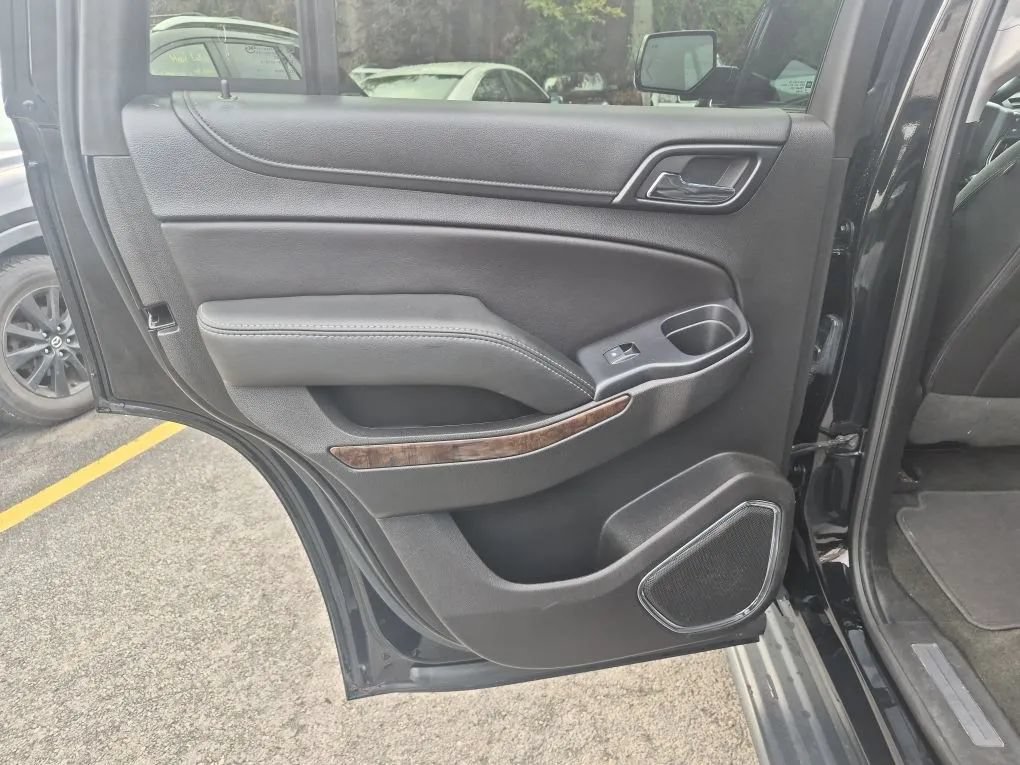 Used 2018 Chevrolet Tahoe LT AWD/4WD image 14