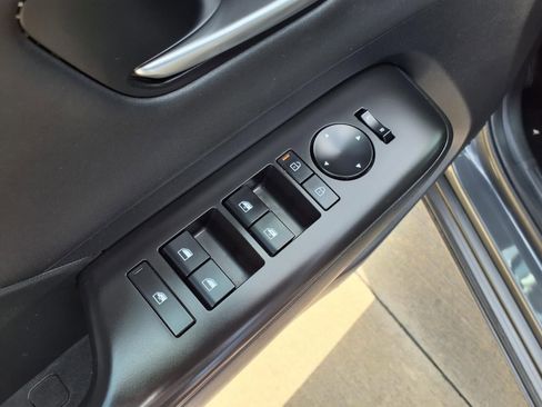 Used 2024 Hyundai Kona Limited image 24