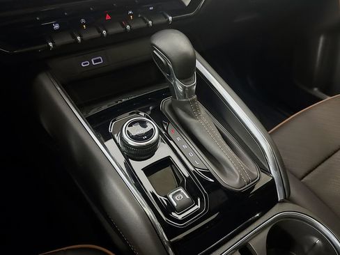 Used 2024 GMC Canyon AT4 w/ AT4 Premium Package image 20