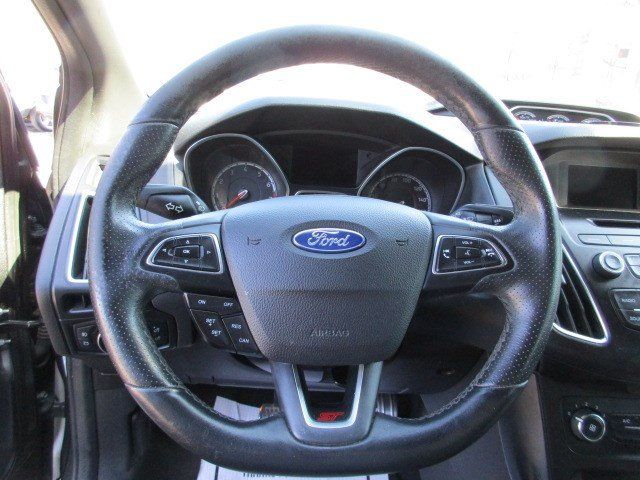 Used 2017 Ford Focus ST FWD image 19