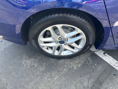 Used 2013 Ford Fusion SE FWD image 19