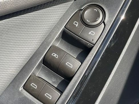 New 2026 Chevrolet Equinox LT w/ Convenience Package II image 16