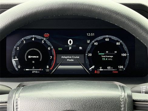 Certified 2025 Toyota 4Runner TRD Off-Road Premium image 17