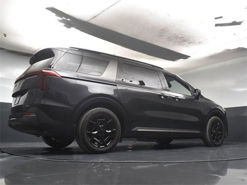 Certified 2025 Kia Carnival SX Prestige image 43