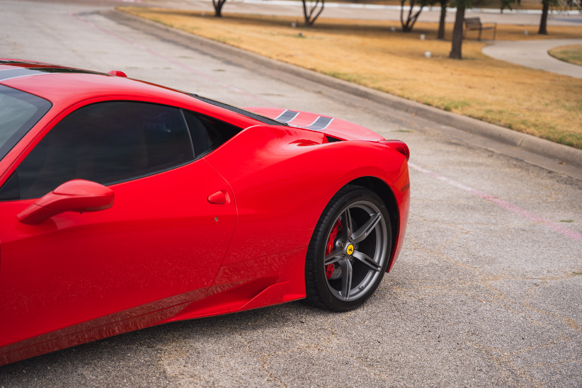 Used 2014 Ferrari 458 Speciale Coupe RWD image 8