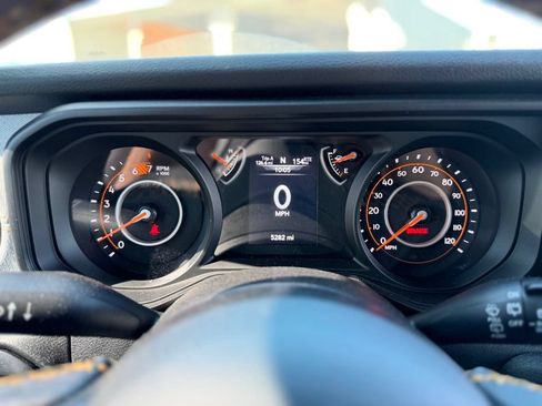 Used 2025 Jeep Wrangler Unlimited Sport AWD/4WD image 10