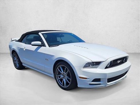 Used 2014 Ford Mustang GT Premium w/ Electronics Package RWD image 3