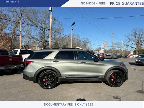 Used 2020 Ford Explorer ST w/ ST Street Pack image 4