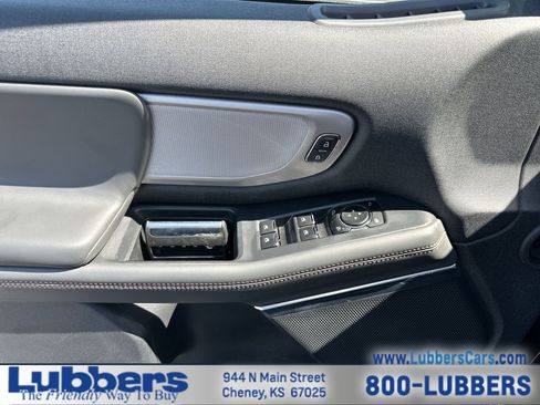 Used 2025 Ford Expedition Max Active AWD/4WD image 13