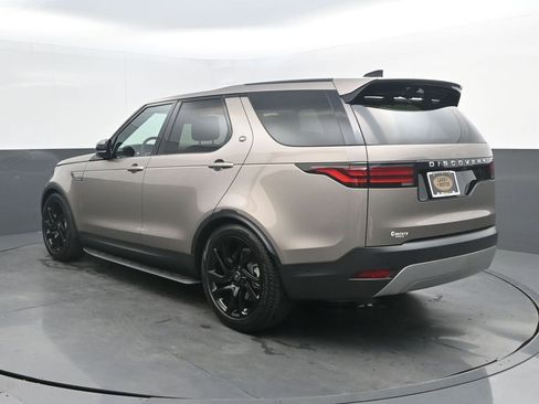 Used 2025 Land Rover Discovery S AWD/4WD image 3