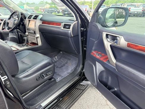 Used 2012 Lexus GX 460 AWD/4WD image 10