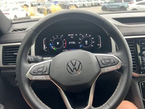 Used 2023 Volkswagen Atlas Cross Sport SE w/ Panoramic Sunroof Package AWD/4WD image 8