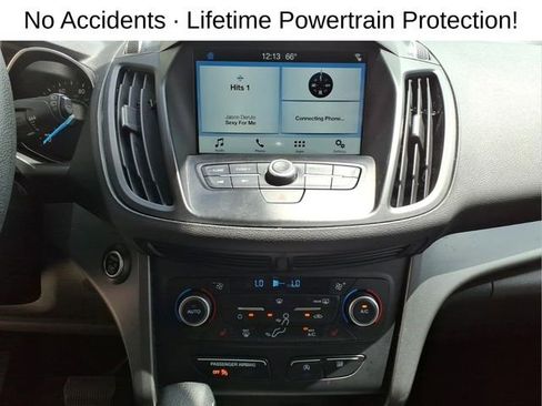 Used 2019 Ford Escape SE FWD image 18