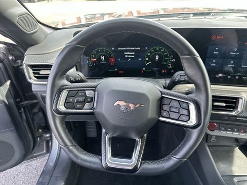Used 2025 Ford Mustang GT Premium image 13