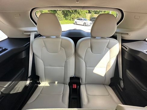 Used 2024 Volvo XC90 T8 Plus w/ Protection Package Premier AWD/4WD image 26