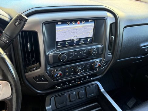 Used 2016 GMC Sierra 2500 SLT w/ Duramax Plus Package AWD/4WD image 25