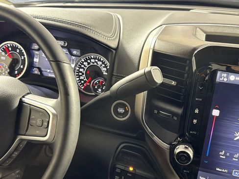 Used 2024 RAM 2500 Laramie image 22
