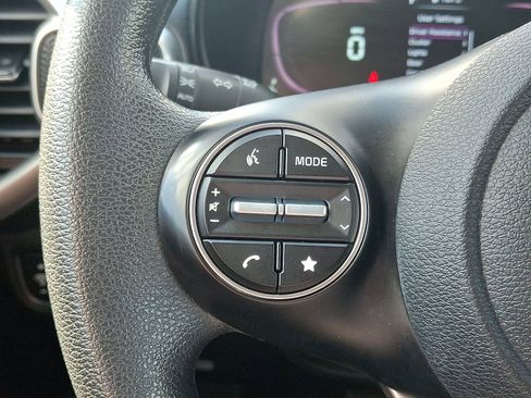 Used 2023 Kia Soul LX image 20