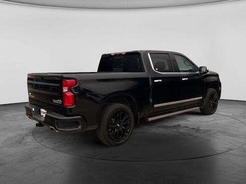 Used 2023 Chevrolet Silverado 1500 High Country w/ High Country Premium Package AWD/4WD image 9