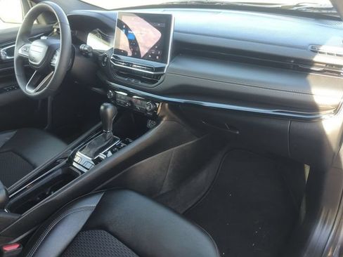 Used 2022 Jeep Compass Latitude AWD/4WD image 26